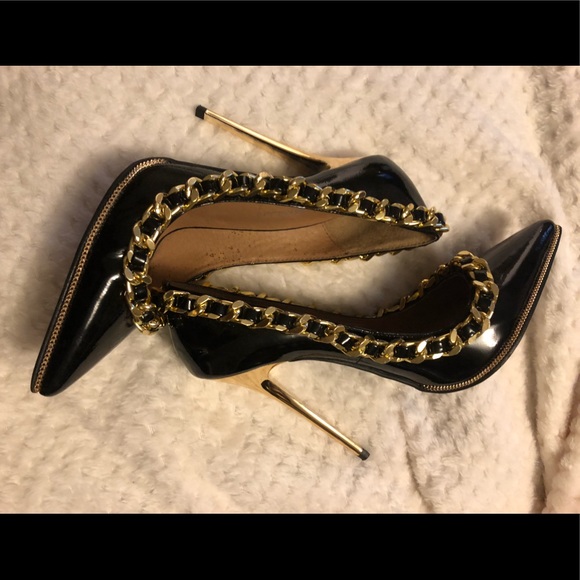 Stilettos - Picture 2 of 3